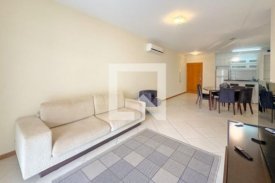 Sala de TV de apartamento para alugar com 3 quartos, 120m² em Ingleses Norte, Florianópolis
