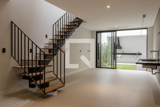 Casa à venda com 2 quartos, 190m² em Vila Nova Conceição, São Paulo