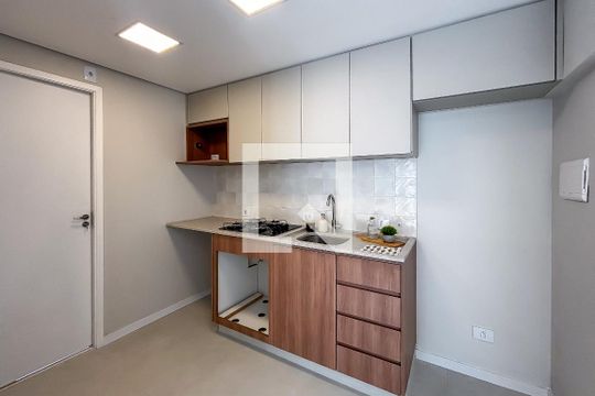 Cozinha de apartamento à venda com 2 quartos, 49m² em Pinheiros, São Paulo
