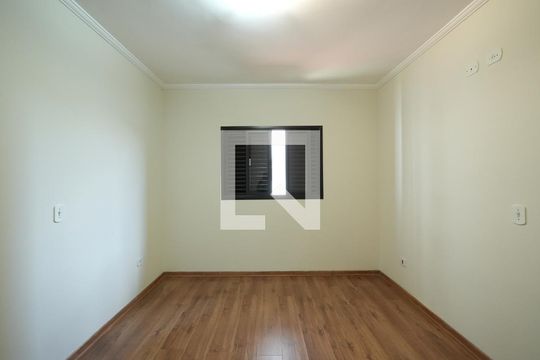 Quarto Suite 1 de casa para alugar com 3 quartos, 242m² em Parque das Nações, Santo André