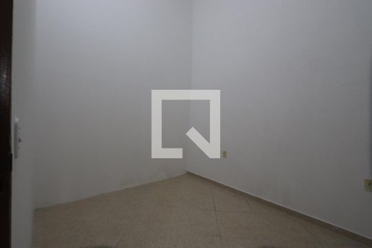 Quarto 2 de casa para alugar com 2 quartos, 80m² em Conjunto Promorar Sapopemba, São Paulo