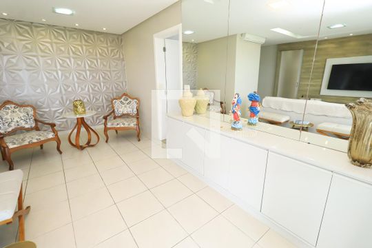 Sala de apartamento para alugar com 3 quartos, 130m² em Patamares, Salvador