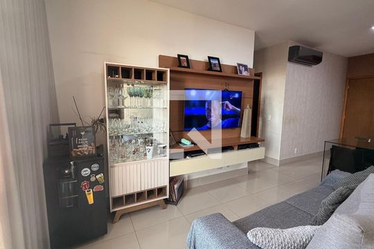 Sala de apartamento à venda com 2 quartos, 65m² em Jardim América, Goiânia