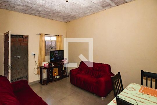 Casa para alugar com 2 quartos, 45m² em Tupi, Belo Horizonte