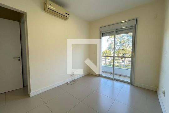 Suíte 1 de casa de condomínio para alugar com 3 quartos, 205m² em Sambaqui, Florianópolis
