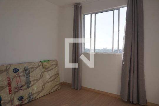 Quarto 1 de apartamento para alugar com 2 quartos, 50m² em Jardim Sao Luiz, Embu das Artes