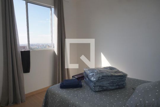 Quarto 2 de apartamento para alugar com 2 quartos, 50m² em Jardim Sao Luiz, Embu das Artes