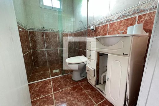 Banheiro Corredor de casa para alugar com 2 quartos, 130m² em Aeroporto, Juiz de Fora