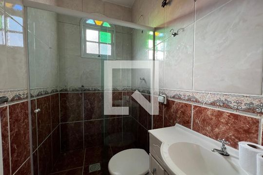 Banheiro Corredor de casa para alugar com 2 quartos, 130m² em Aeroporto, Juiz de Fora