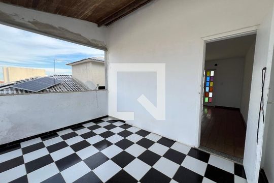 Entrada de casa para alugar com 2 quartos, 280m² em Aeroporto, Juiz de Fora