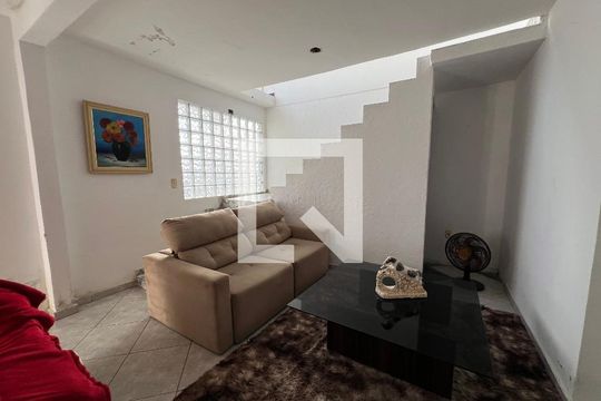 Sala de casa para alugar com 4 quartos, 360m² em Aeroporto, Juiz de Fora