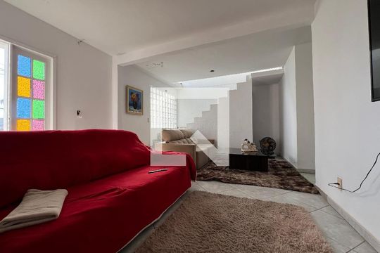 Sala de casa para alugar com 4 quartos, 360m² em Aeroporto, Juiz de Fora