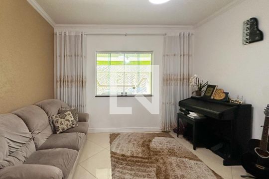 Sala de casa à venda com 3 quartos, 250m² em Batistini, São Bernardo do Campo