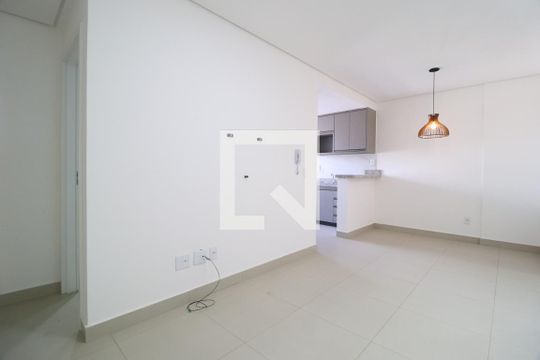 Apartamento para alugar com 2 quartos, 67m² em Novo Mundo, Uberlândia