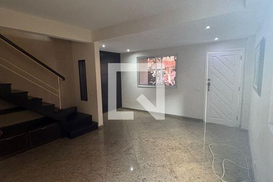 Sala de casa de condomínio à venda com 3 quartos, 103m² em Pechincha, Rio de Janeiro