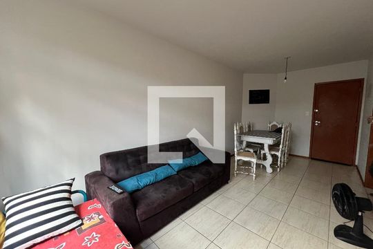 Sala de apartamento para alugar com 2 quartos, 81m² em São Mateus, Juiz de Fora