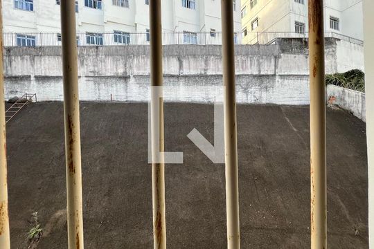 Vista da Sala de apartamento para alugar com 2 quartos, 81m² em São Mateus, Juiz de Fora