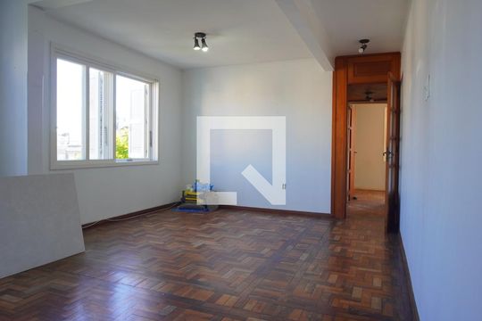Sala  de apartamento para alugar com 2 quartos, 75m² em Auxiliadora, Porto Alegre