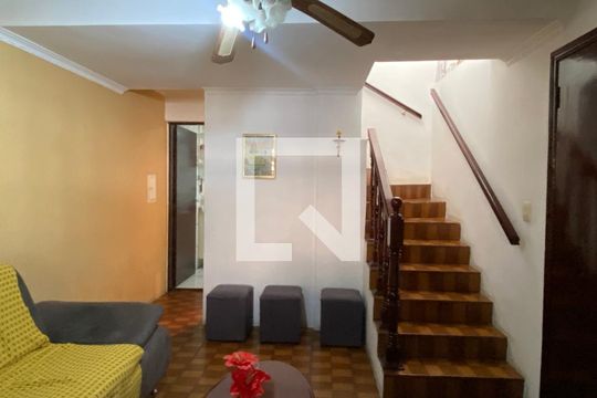 Sala de casa à venda com 4 quartos, 180m² em Cidade das Flores, Osasco