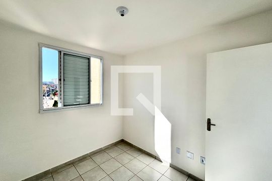 Quarto 1 de apartamento para alugar com 2 quartos, 46m² em Jardim Lourdes, Ferraz de Vasconcelos