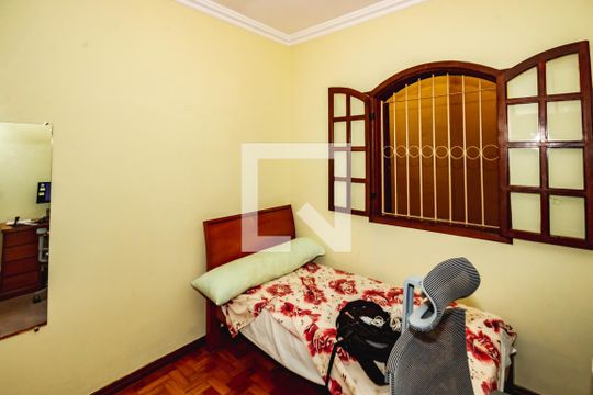 Casa à venda com 6 quartos, 300m² em Renascença, Belo Horizonte