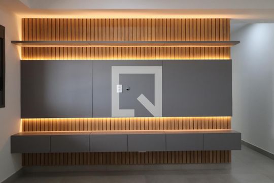 Sala de apartamento para alugar com 2 quartos, 96m² em Gávea, Uberlândia