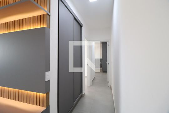 Corredor - Armário de apartamento para alugar com 2 quartos, 96m² em Gávea, Uberlândia
