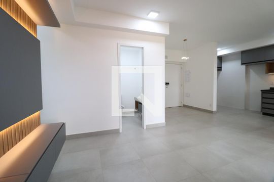 Sala de apartamento para alugar com 2 quartos, 96m² em Gávea, Uberlândia