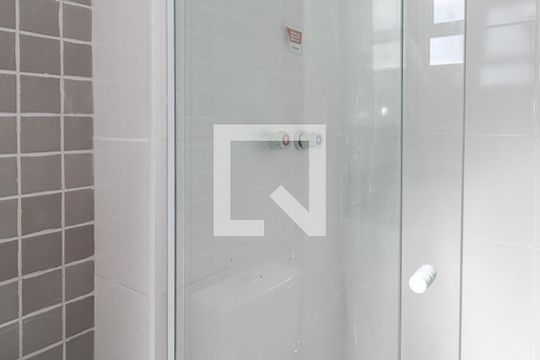 Banheiro da Suíte de apartamento para alugar com 2 quartos, 65m² em Jardim Itu Planalto, Porto Alegre