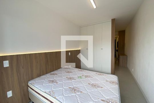 Kitnet/Studio para alugar com 1 quarto, 26m² em Jardim Bonfiglioli, São Paulo