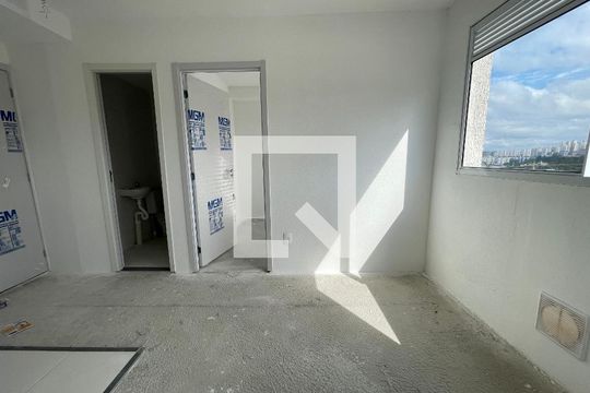 Sala de apartamento à venda com 2 quartos, 31m² em Jardim Gilda Maria, São Paulo