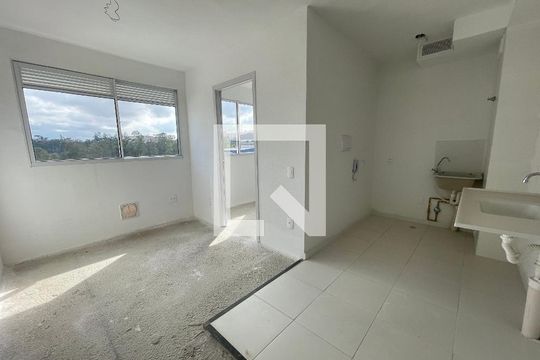 Apartamento para alugar com 2 quartos, 31m² em Jardim Gilda Maria, São Paulo