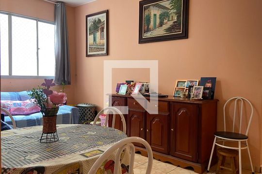 Sala de apartamento à venda com 1 quarto, 52m² em Jaguaribe, Osasco