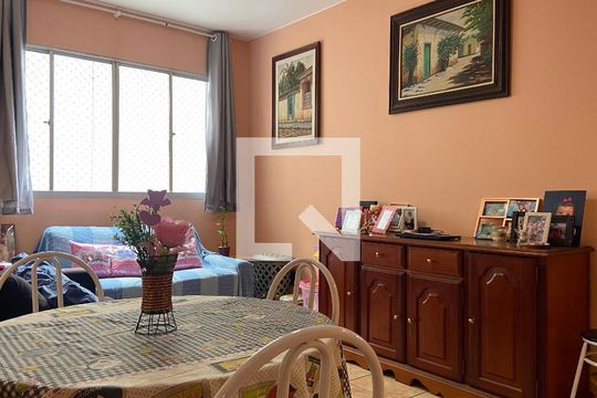 Sala de apartamento à venda com 1 quarto, 52m² em Jaguaribe, Osasco
