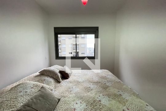 Quarto 1 de apartamento para alugar com 2 quartos, 55m² em Vila Sonia, São Paulo