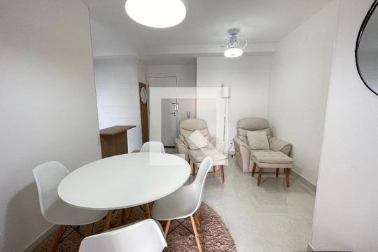 Sala de apartamento para alugar com 2 quartos, 55m² em Vila Sonia, São Paulo