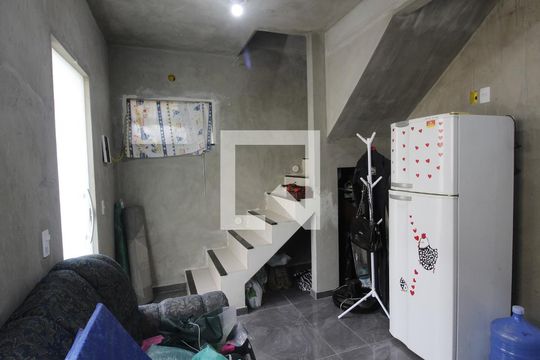 Sala/Cozinha de kitnet/studio para alugar com 1 quarto, 150m² em Parque Eldorado 2, Cabo Frio
