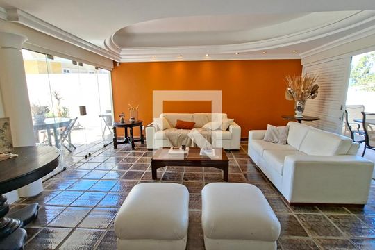 Sala 1 de casa para alugar com 4 quartos, 450m² em Horto Florestal, Salvador