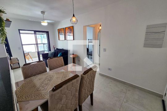 Sala de apartamento para alugar com 1 quarto, 53m² em Maracanã, Praia Grande