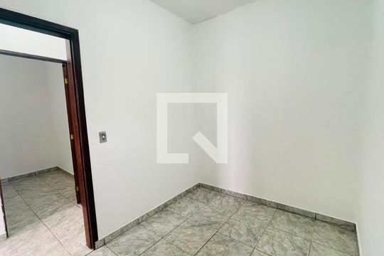 Quarto 2 de casa para alugar com 4 quartos, 315m² em Parque Mirante da Mata, Cotia