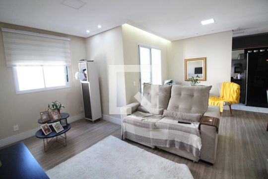 Sala de apartamento à venda com 2 quartos, 72m² em Vila Yara, Osasco