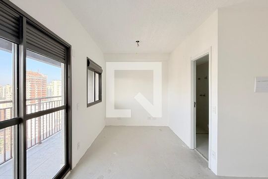 Quarto de kitnet/studio à venda com 1 quarto, 28m² em Brooklin, São Paulo