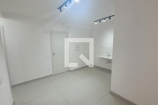 Sala/Cozinha de apartamento para alugar com 2 quartos, 45m² em Cidade São Mateus, São Paulo