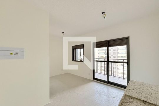 Cozinha  de kitnet/studio à venda com 1 quarto, 28m² em Brooklin, São Paulo