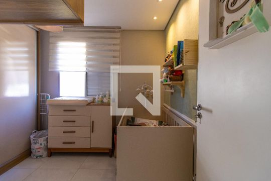Quarto 1 de apartamento para alugar com 2 quartos, 54m² em Bairro do Maranhao, Cotia