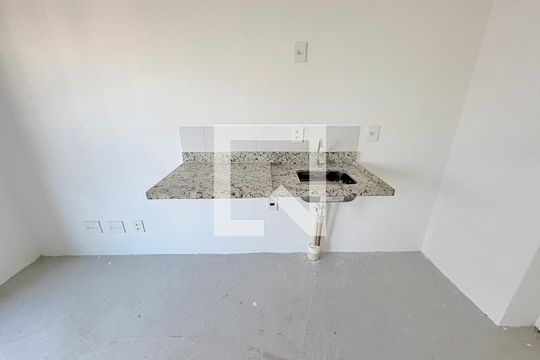 Cozinha de kitnet/studio à venda com 1 quarto, 28m² em Brooklin, São Paulo
