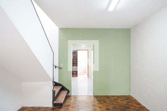 Sala de casa para alugar com 2 quartos, 150m² em Santa Paula, São Caetano do Sul