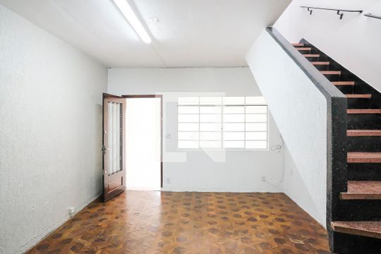 Sala de casa para alugar com 2 quartos, 150m² em Santa Paula, São Caetano do Sul