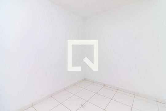 Sala/Quarto de casa para alugar com 1 quarto, 40m² em Parque Peruche, São Paulo