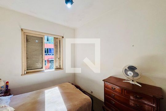 Quarto de casa de condomínio à venda com 3 quartos, 85m² em Botafogo, Rio de Janeiro